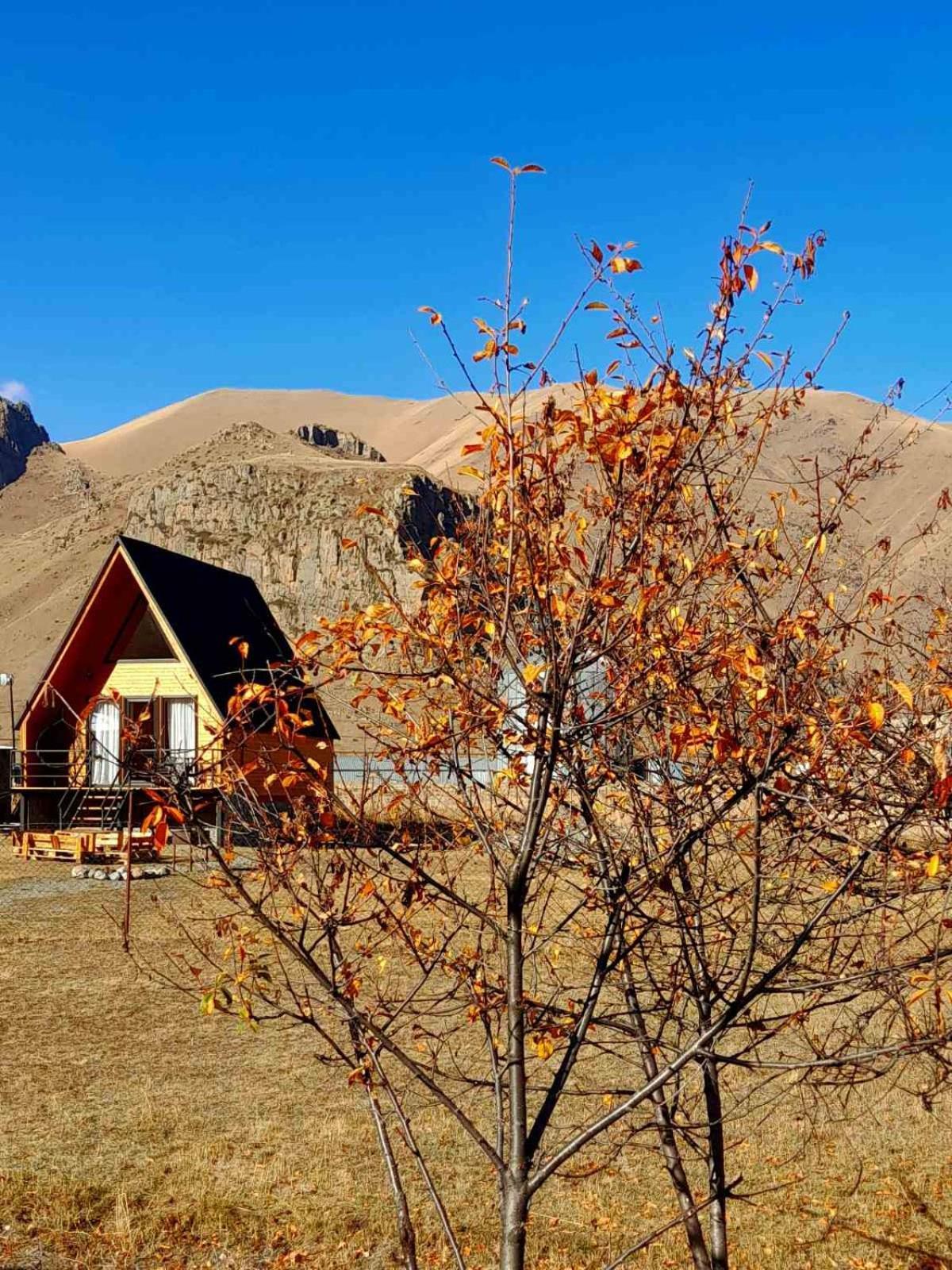 Apartmán Thomas' Hut Stepancminda Exteriér fotografie